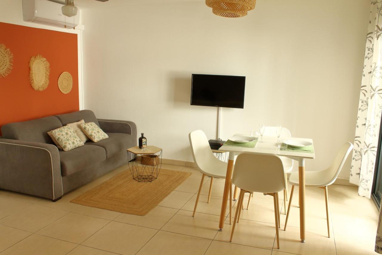 Fleur De Prunier Apartment Saint Pierre Exterior photo